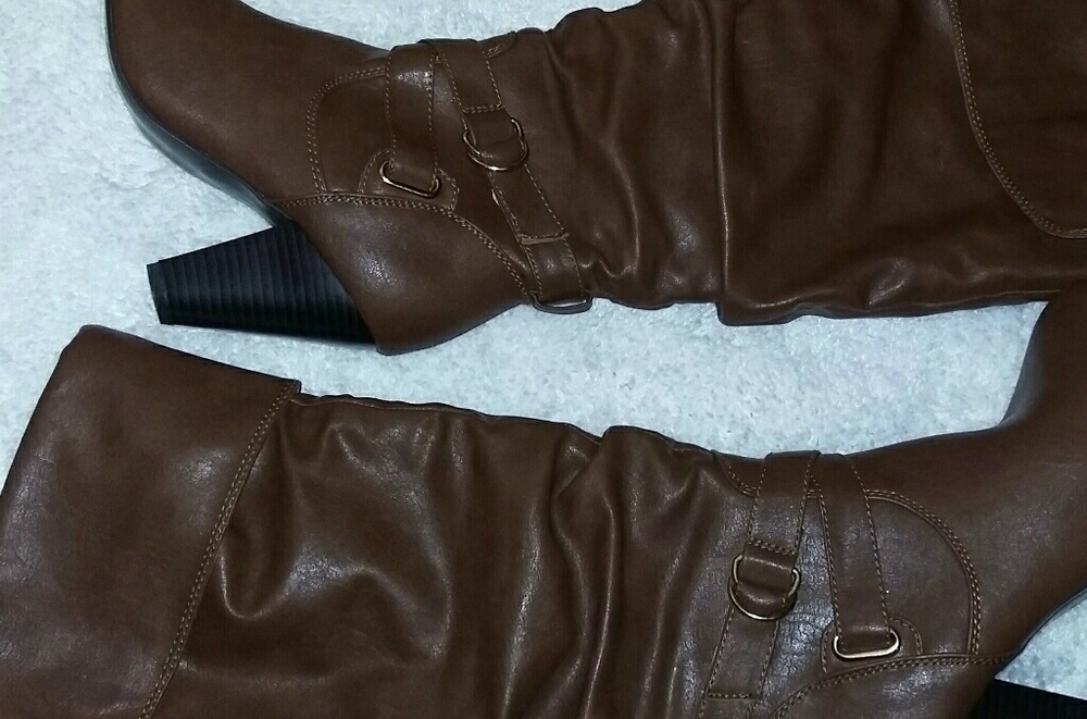 Ladies boots